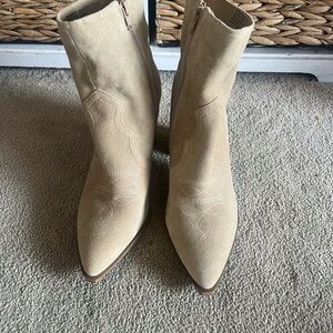 Steve Madden Women's Tan Ankle Boots